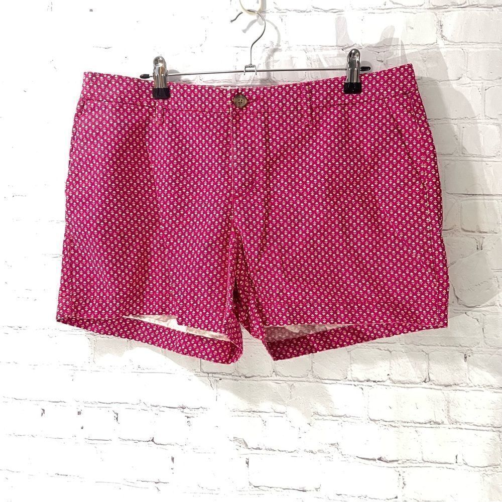 Old Navy chino shorts size 10